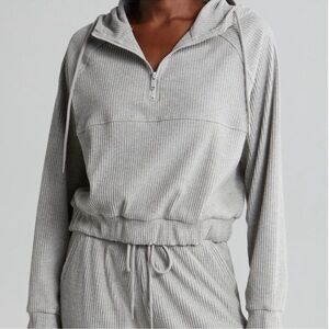 Zella Gray Ribbed Half-Zip Hoodie crop design size small